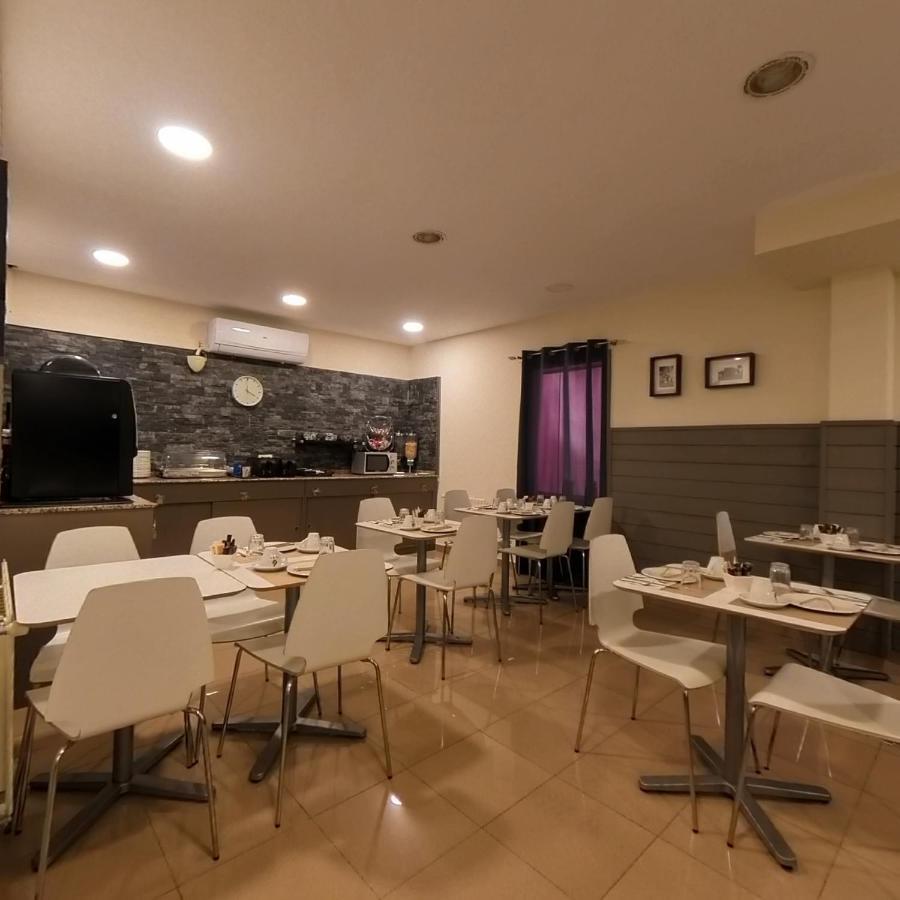 梅非尼酒店 安道尔城 外观 照片